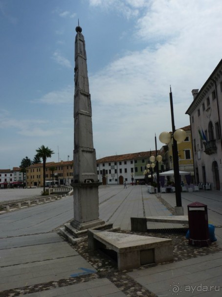 Идеальный город ждет туристов. Palmanova