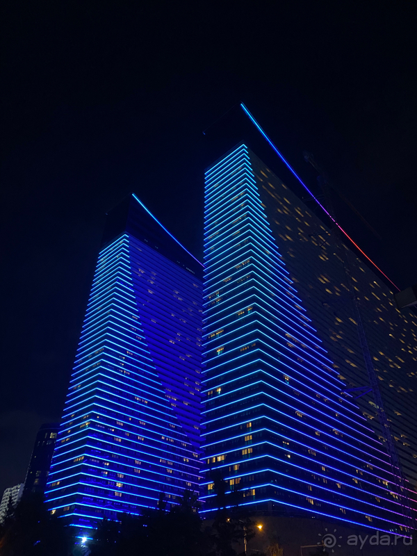 Orbi city twin tower Батуми