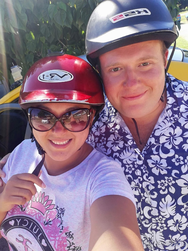 красиво,романтично,спокойно.