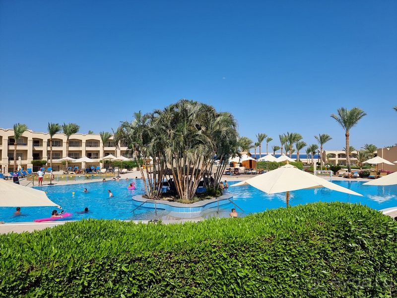 Достойный отель для спокойного, размеренного отдыха Достойный отель для спокойного, размеренного отдыха