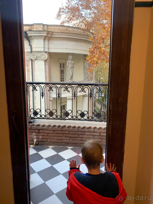 Тбилиси. Отдых в апартаментах на проспекте Руставели.