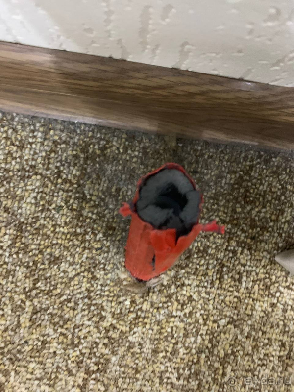 Не останавливайтесь здесь, если не хотите испортить отдых - City Hotel Batumi.