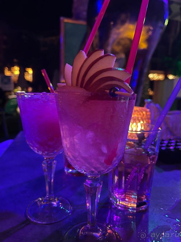 Спасибо труженикам развлекательной индустрии Асель, Ирине и Ольге!