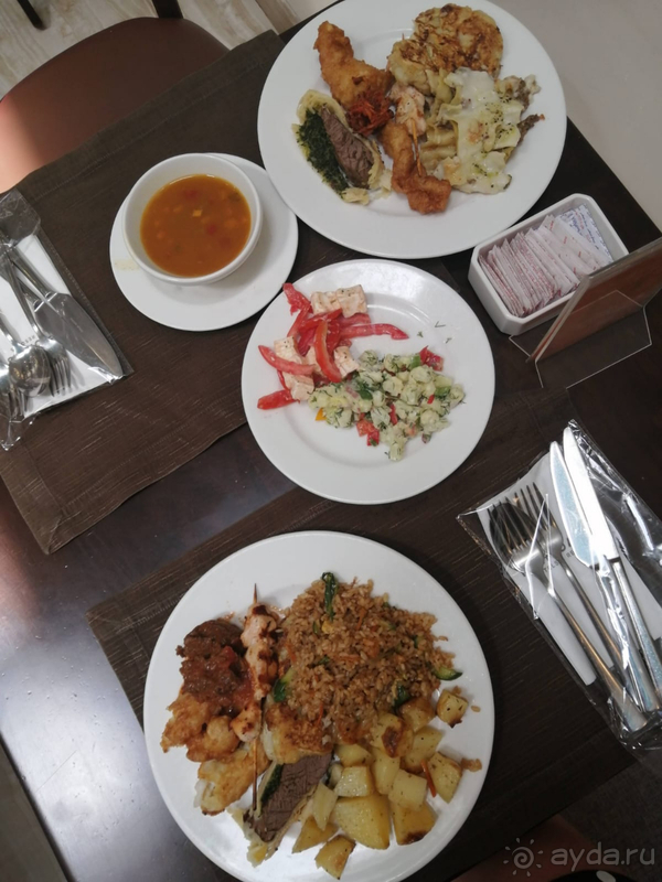 Отличный отель с шикарным рифом