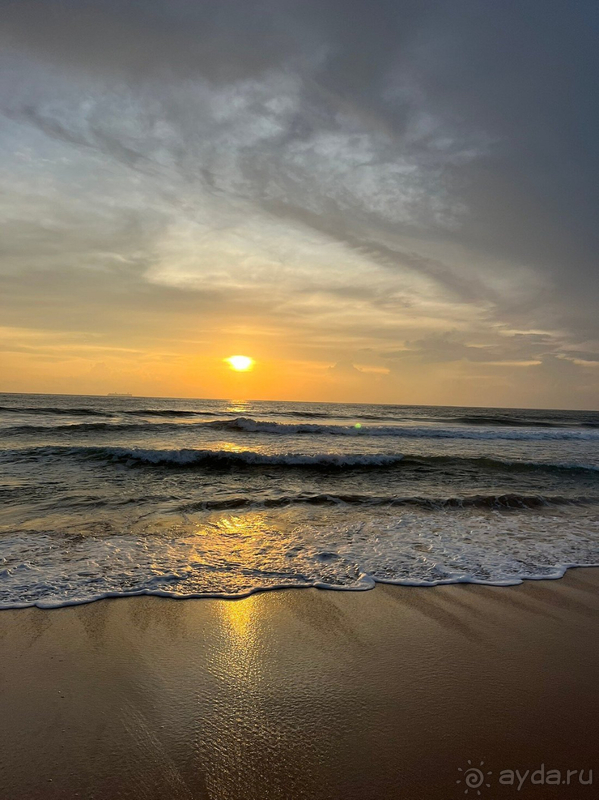 Отель хороший, особенно для Азии. Есть момент по волнам и анимации, но очень стараются, думаю, лучше, чем много где:))