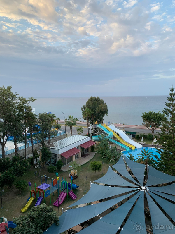 Отличный отель для городского отдыха в Алании