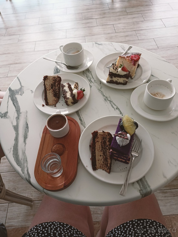 Эмоции тоже включены 