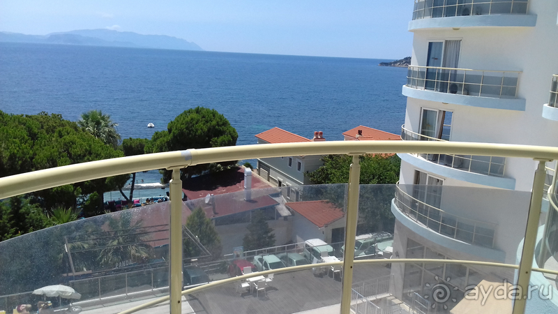 Слабая четверка, но нам понравилась