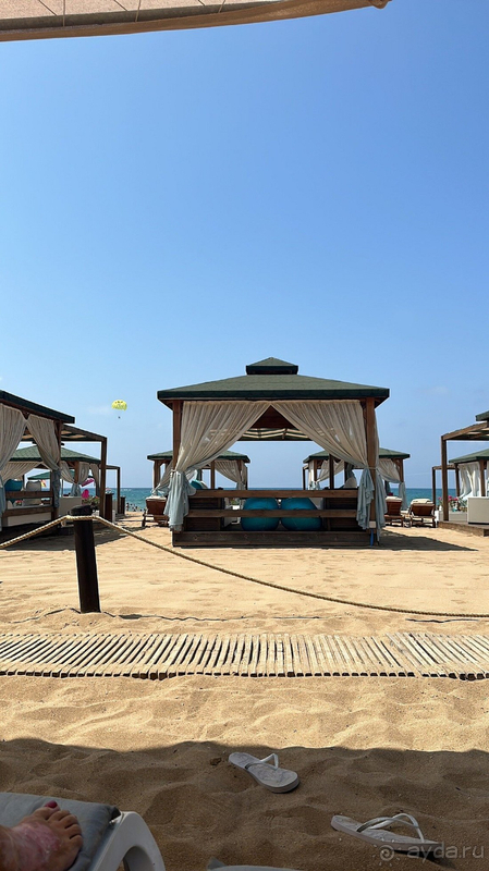 Отель нам понравился, но номер нас шокировал. 