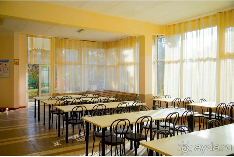 Санаторий "Гагарин" неплохое место отдыха.