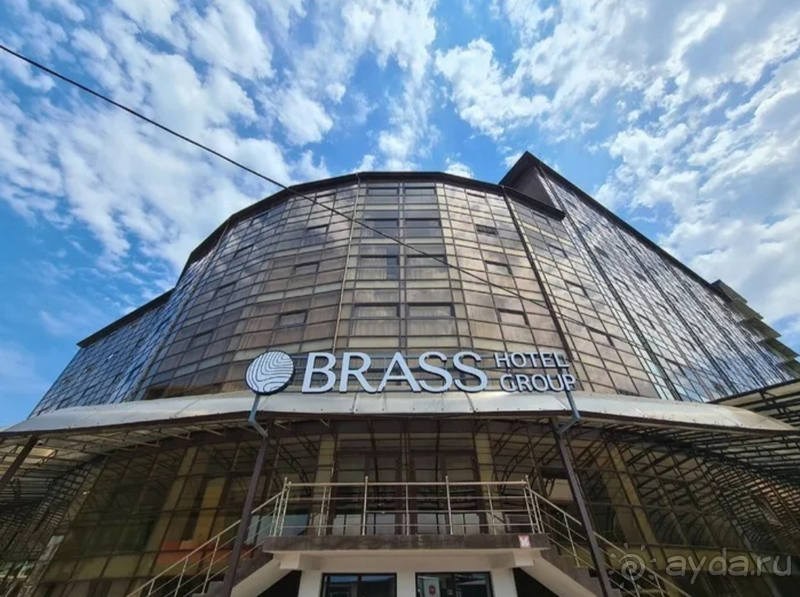 Отель "Brass Family"