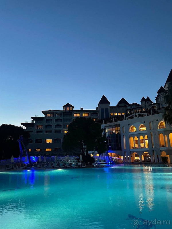 Отель - 5 звезд , сотрудники - 3 звезды