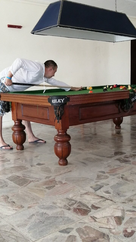 Впечатлений много, большей частью положительные. Впечатлений много, большей частью положительные.