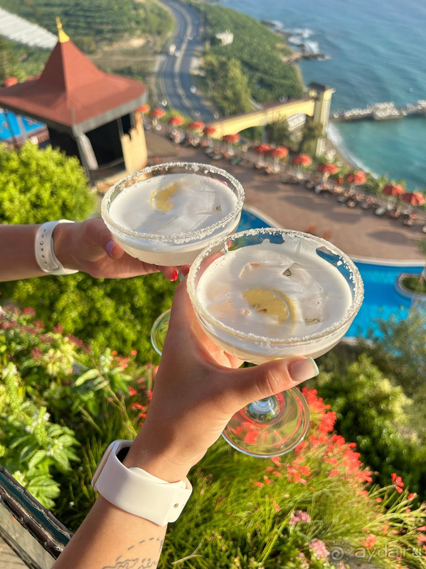 Мы прожили целую жизнь в этом отеле 💔