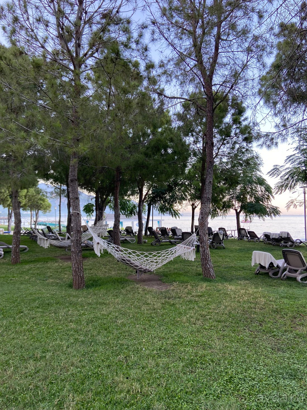 Уровень отеля ниже заявленного. Красивая природа!