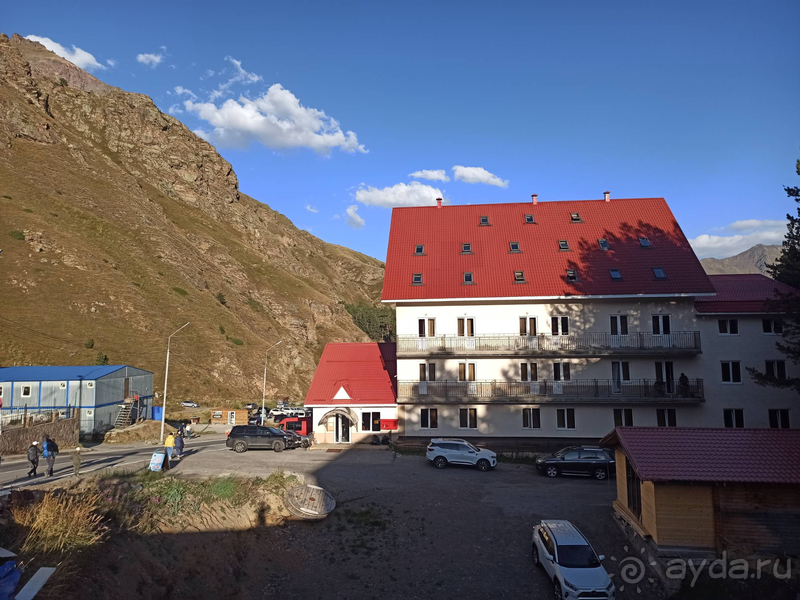 Общий вид отеля Альпина