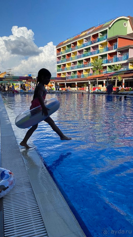 Неплохой отель с аквапарком