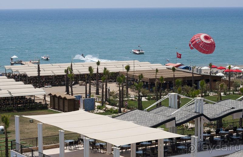 Комфортный отдых в Crystal Waterworld