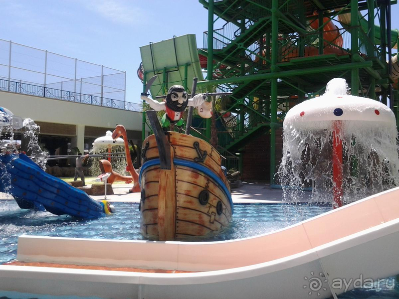 Комфортный отдых в Crystal Waterworld