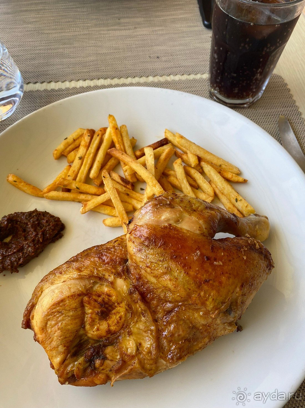 Хороший семейный отель, но должен стоить дешевле .