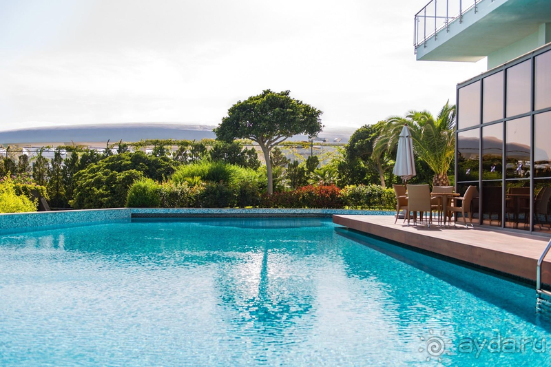 Отель хороший, но точно не 5 звезд