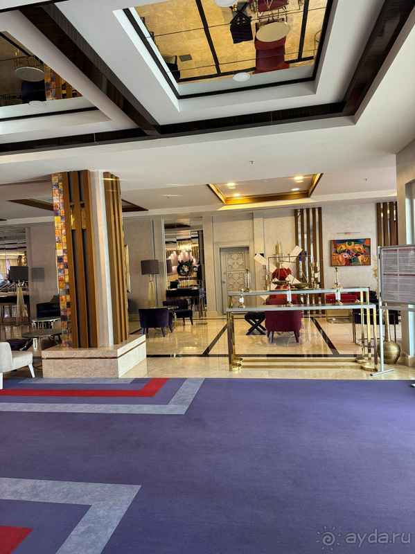 Натянутая 4* всё очень грустно