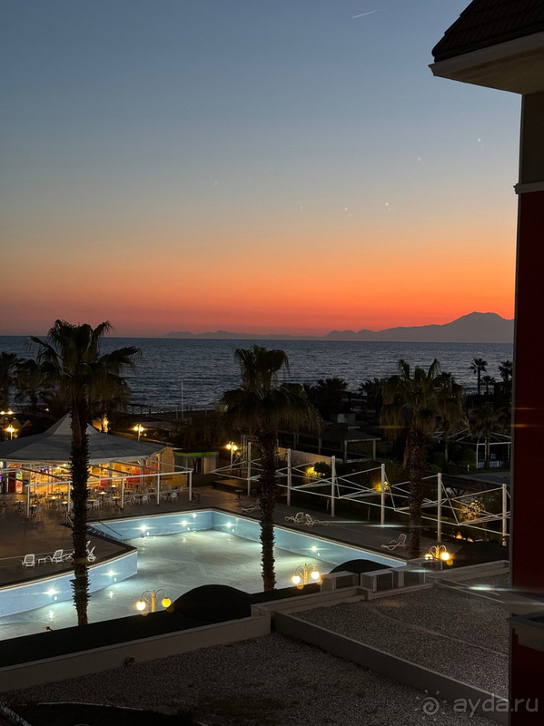 Натянутая 4* всё очень грустно