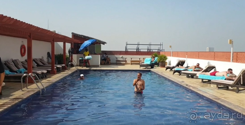 Кому подходит, а кому не подходит этот отель. Давайте разбираться. 