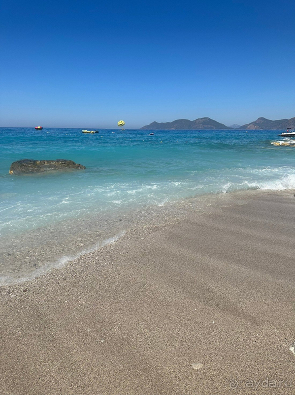 Природа, питание, детский пляж- основные плюсы.