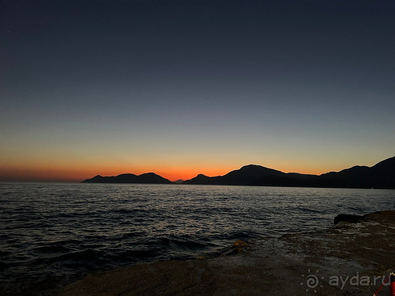 Природа, питание, детский пляж- основные плюсы.