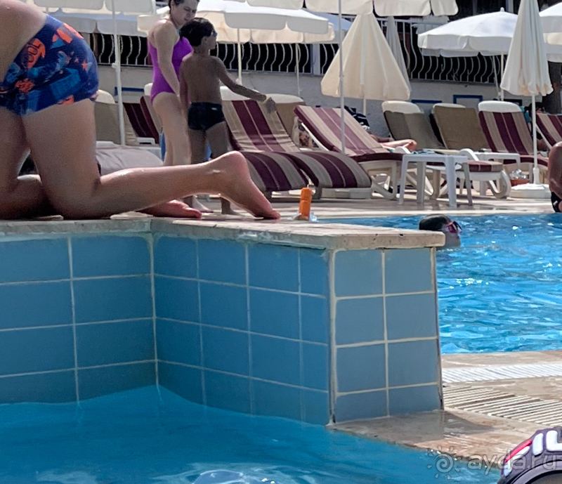 Украли все доллары в отеле 