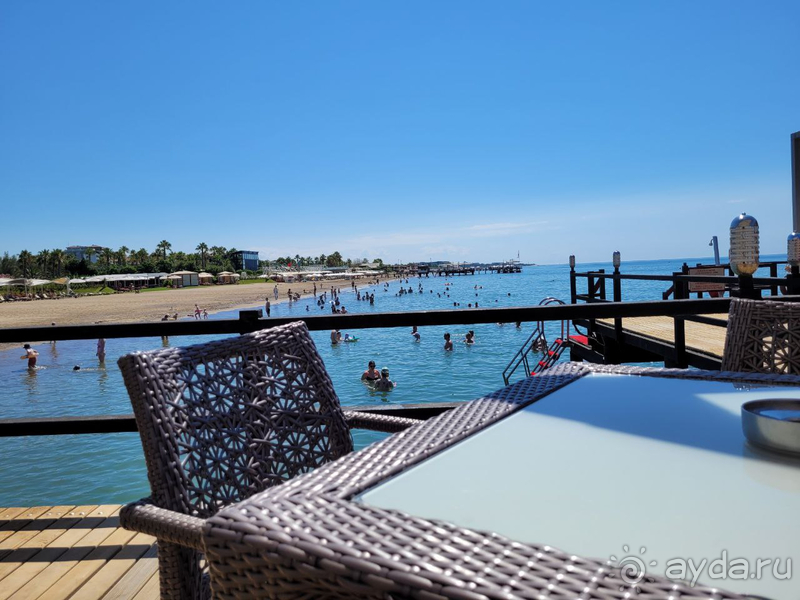 Соотношение цены и качества на момент нашей поездки. Отличный премиум, были на вилле. Был с семьёй