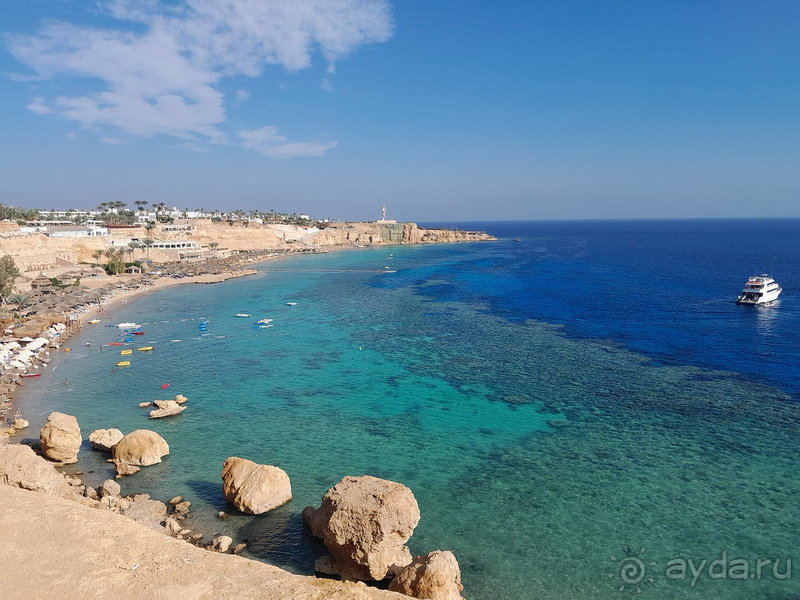 Хороший отель, с двумя шикарними пляжами