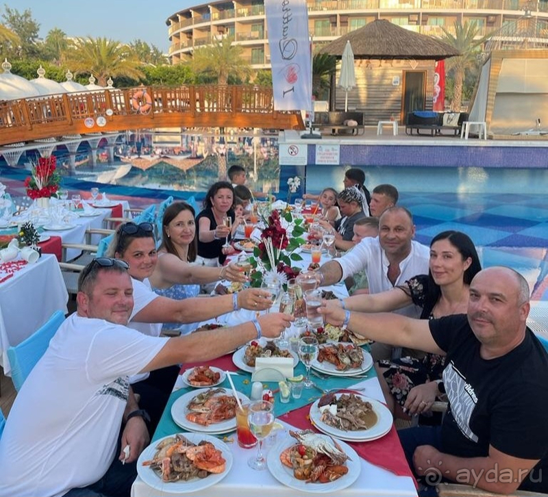 Молодёжный отель Quattro Beach Spa & Resort