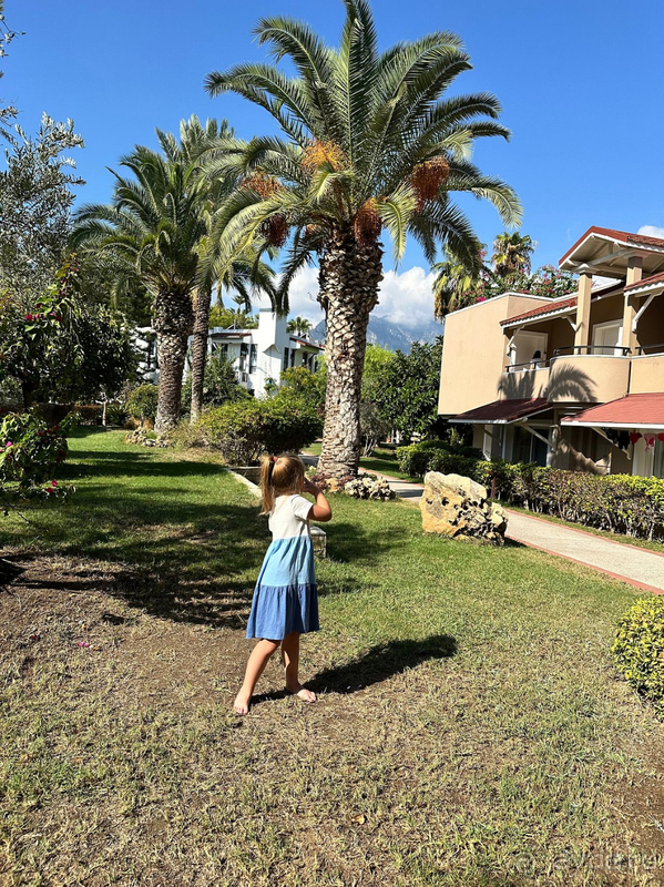 Цена завышена, отель на слабую 4