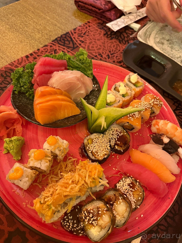 Релакс, немного тусовки, топовые а-ля карт