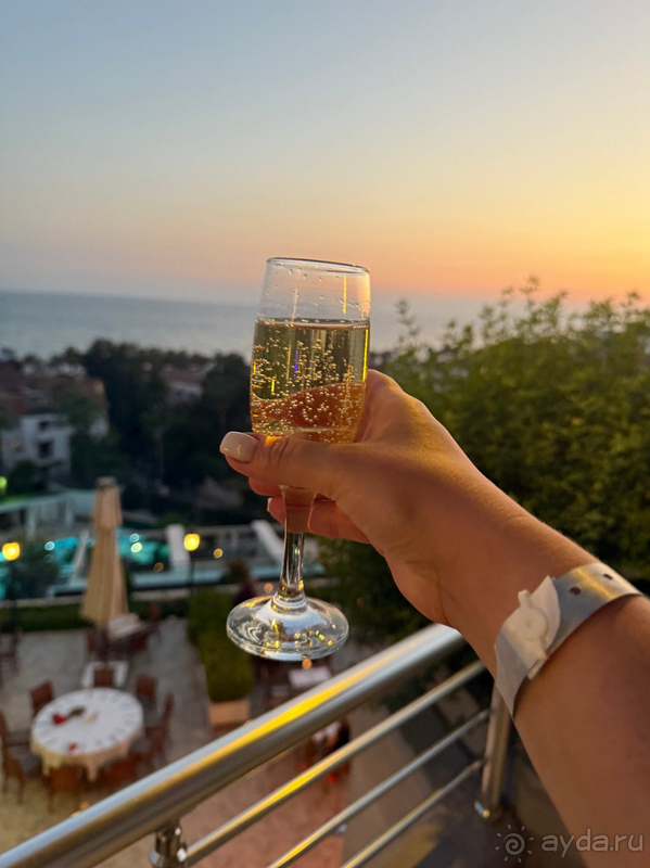 Уже уставший Side Star Elegance