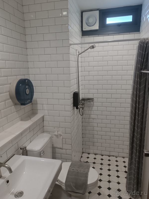 "N5 Ratchawong Hostel" - идеальная чистота и отличное расположение в Бангкоке