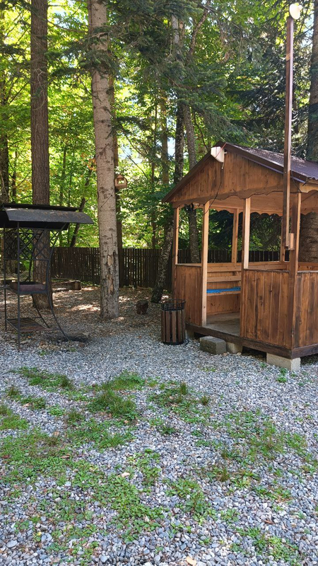 Уютные деревянные домики для семейного отдых