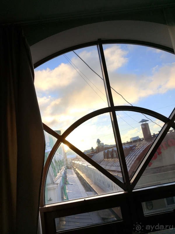 Альбом отзыва "Отличное место прямо под крышей. Отель Roof Story"