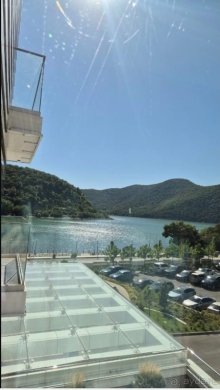 Отдых на берегу озера