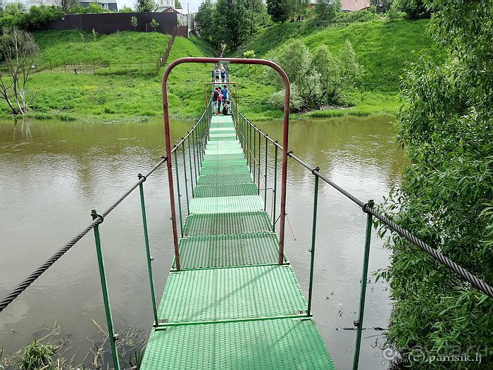 Подмосковный Нотр-Дам - Церковь Знамения в Дубровицах /Подвесной мост в Лемешево
