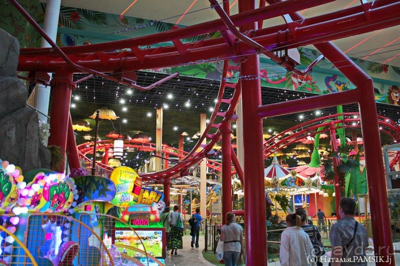 Что посмотреть в Курске: Земля и Небо. Этнодеревня и смотровая площадка на крыше ТЦ