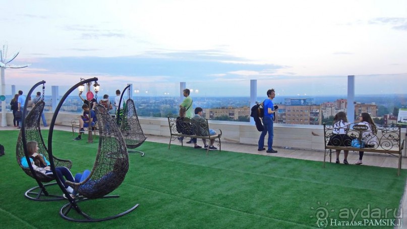 Что посмотреть в Курске: Земля и Небо. Этнодеревня и смотровая площадка на крыше ТЦ