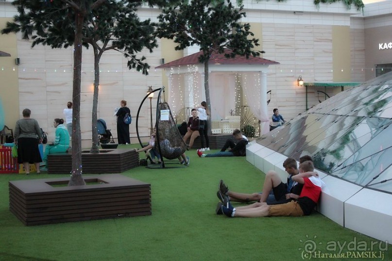 Что посмотреть в Курске: Земля и Небо. Этнодеревня и смотровая площадка на крыше ТЦ