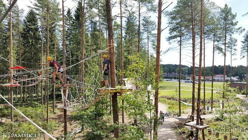 Верёвочный ПАРК ПРИКЛЮЧЕНИЙ KORKEE PALOHEINÄ (Adventure Park Korkee Paloheinä) 