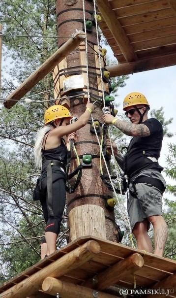 Верёвочный ПАРК ПРИКЛЮЧЕНИЙ KORKEE PALOHEINÄ (Adventure Park Korkee Paloheinä) 