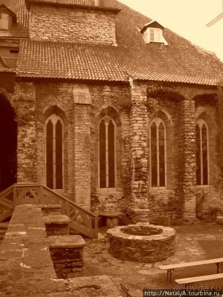 Таллинн. Доминиканский монастырь и музей.