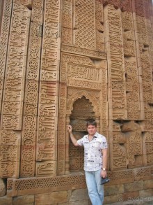 Индия.  Ноябрь 2011 г.  "Русский? Сто рупий давай!"