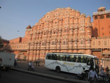 Индия.  Ноябрь 2011 г.  "Русский? Сто рупий давай!"